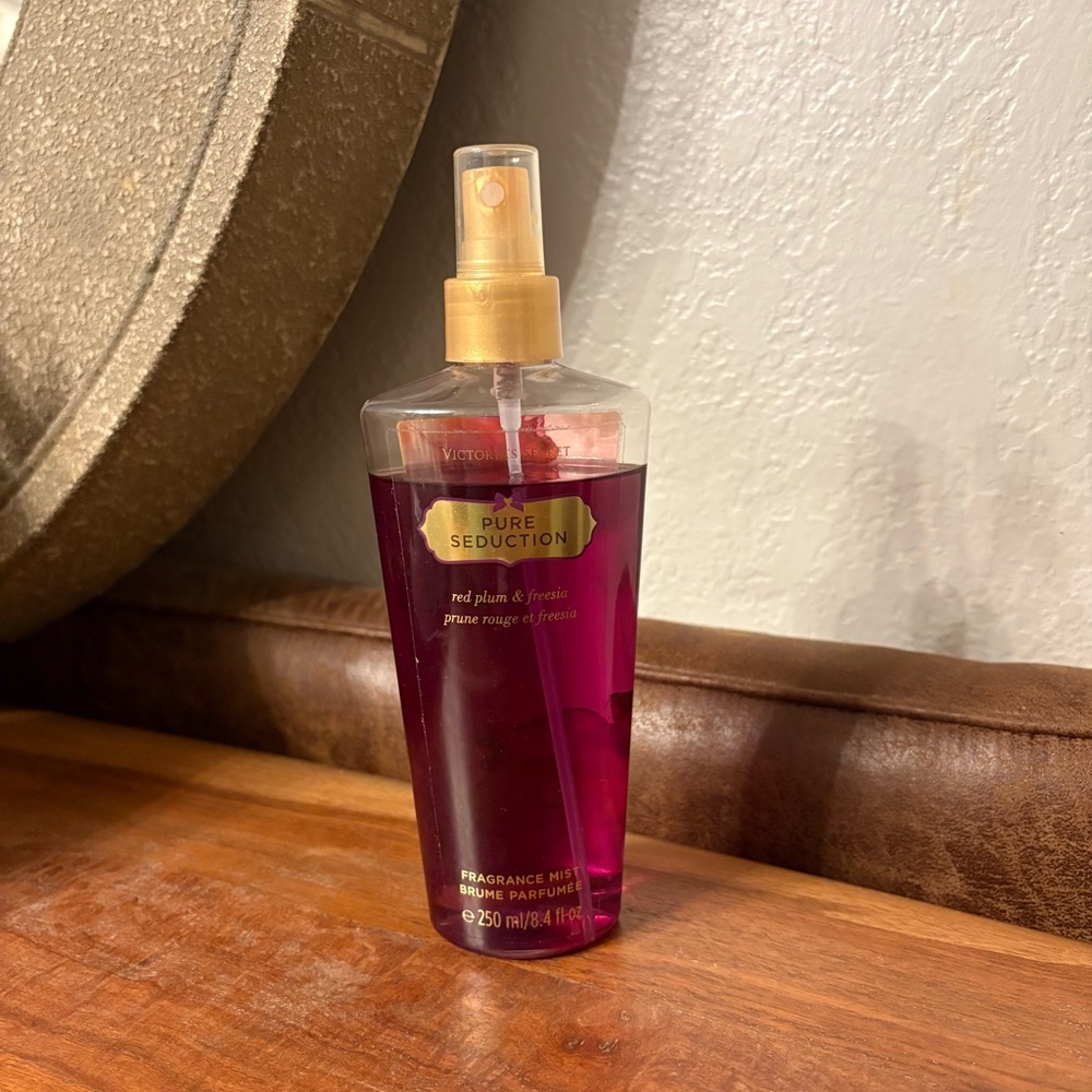 Victoria's Secret Pure Seduction Fragrance Mist - Vintage collection discontinue